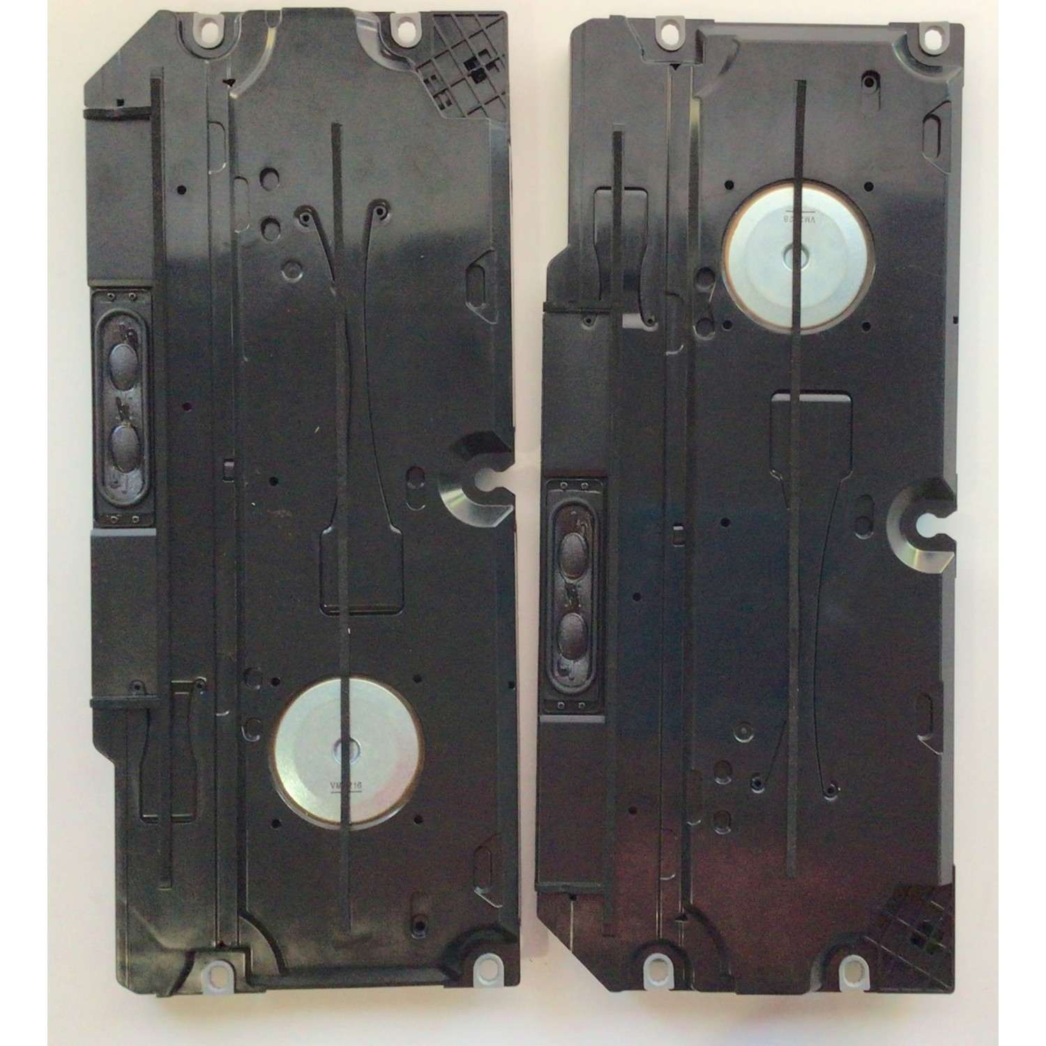 KIT DE BOCINAS (2 PIEZAS) PARA TV SONY BRAVIA / NUMERO DE PARTE 1013634 / 101363411 (L) / 101363421 (R) / VBX2220 / VBX2303 / VM2216 / VM2228 / PANEL YDCS085MDU02 / MODELO XR-85X95K / XR85X95K - Imagen 3